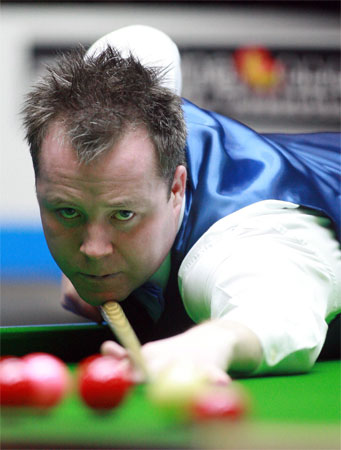 一个备受关 一个备受关