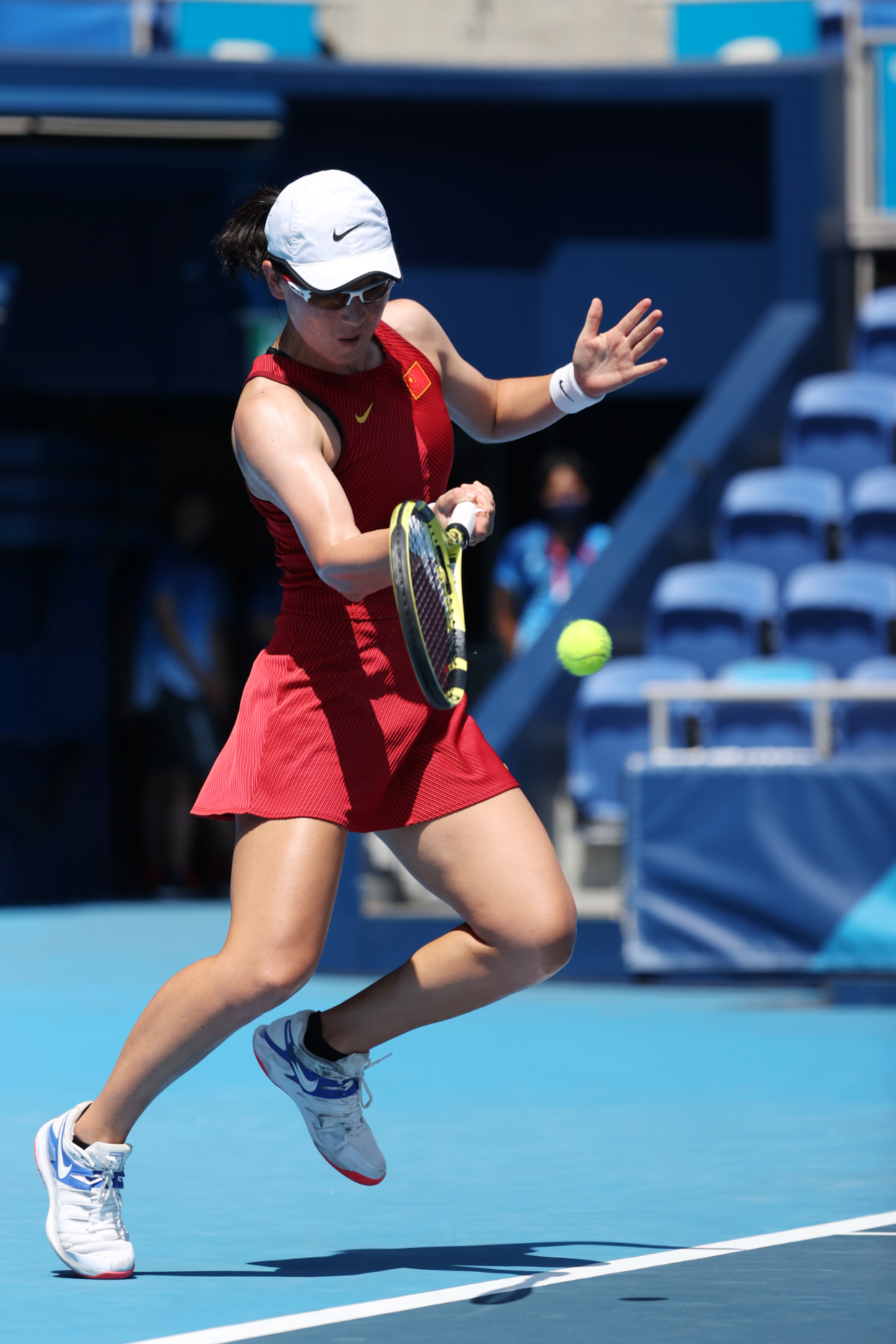 但真正左右 但真正左右