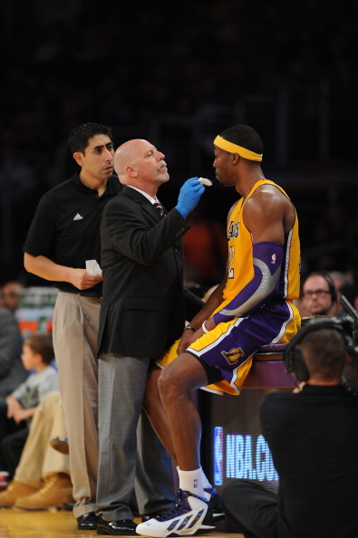 篮下终结技 篮下终结技