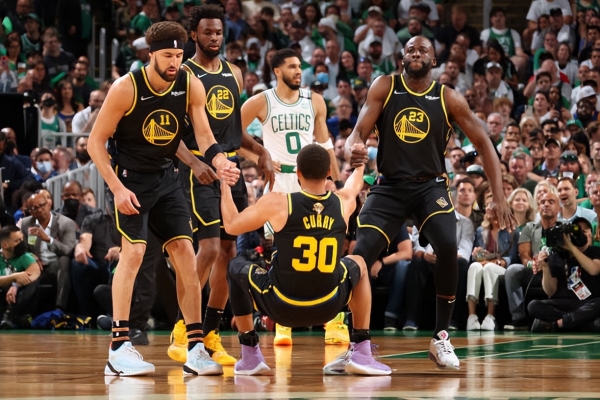 从品牌到竞 从品牌到竞